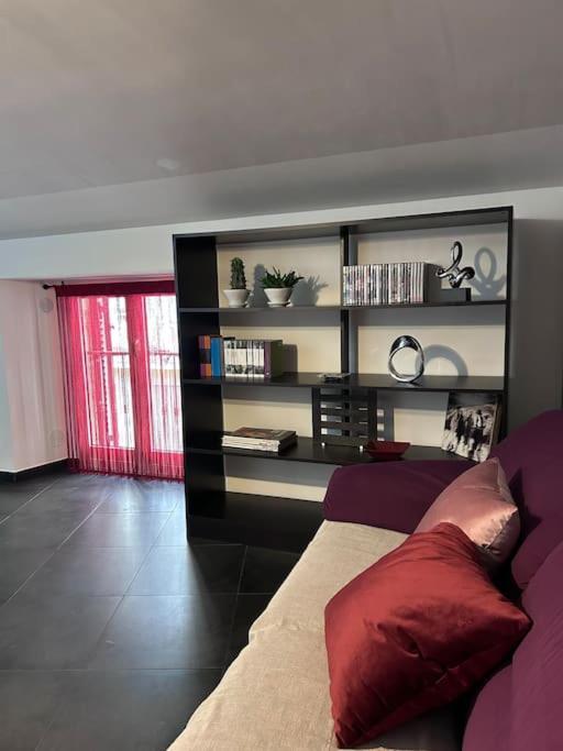 Elegante Appartamento Privato In Palazzo Storico Del XVIII - Pieno Centro Nicosia Eksteriør bilde