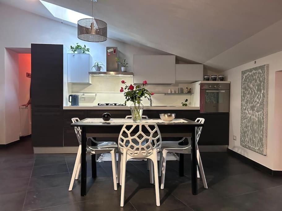 Elegante Appartamento Privato In Palazzo Storico Del XVIII - Pieno Centro Nicosia Eksteriør bilde