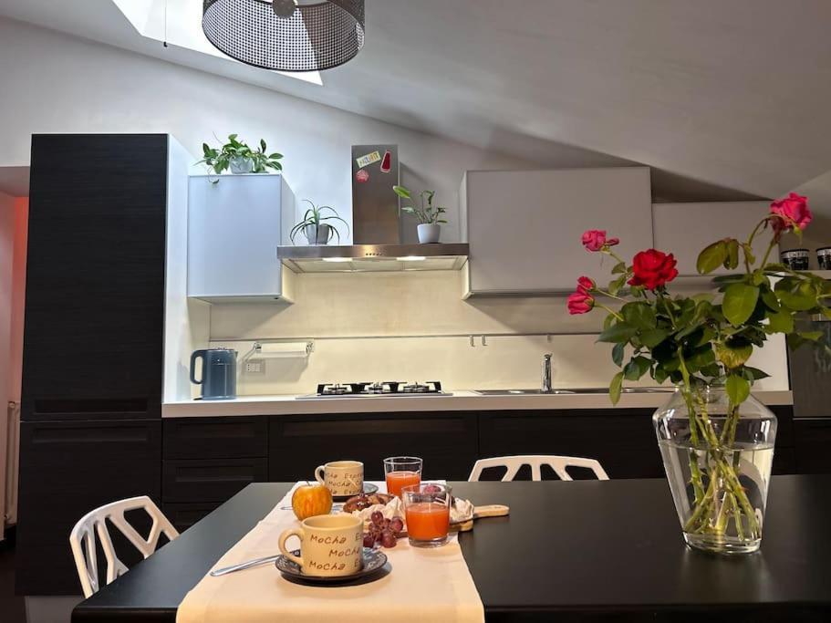 Elegante Appartamento Privato In Palazzo Storico Del XVIII - Pieno Centro Nicosia Eksteriør bilde